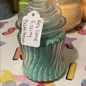 Key lime fizzing bath salts